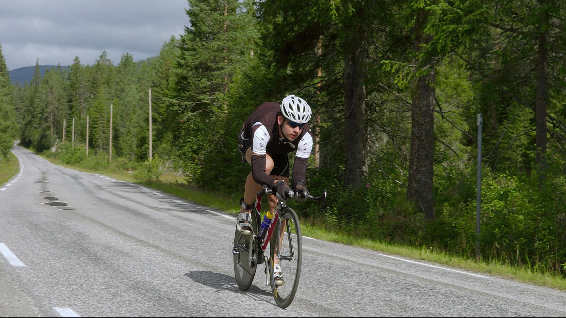 NFL超级碗上演史诗翻盘 四分卫最后两分钟连拿14分封神