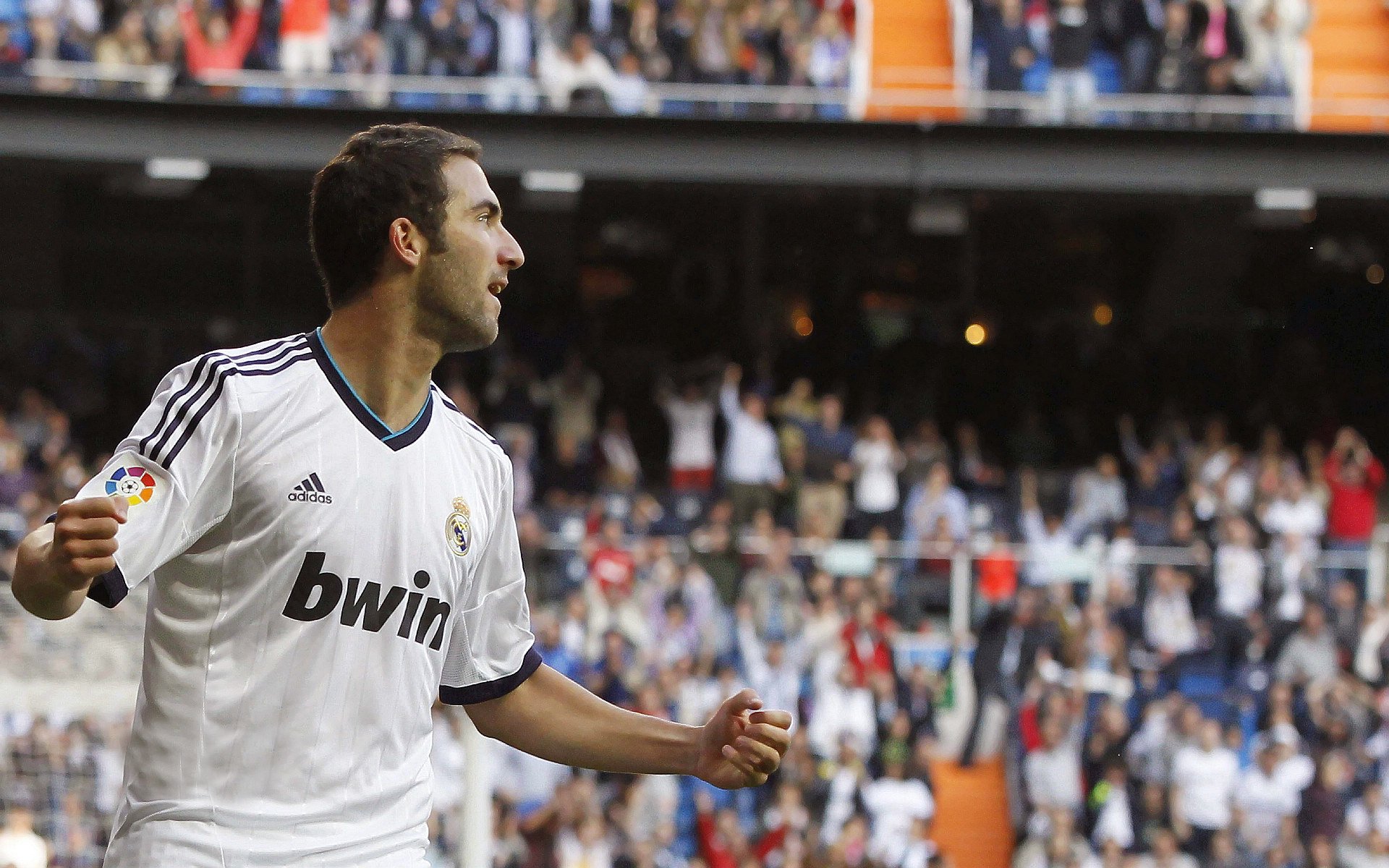 欧冠八强：曼城遭遇“黑色十分钟” 利物浦摧枯拉朽连入三球